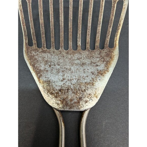 Vintage Chief Metal Kitchen Utensil 3 1/2" x 10 1/2" Made in USA - Picture 3 of 6